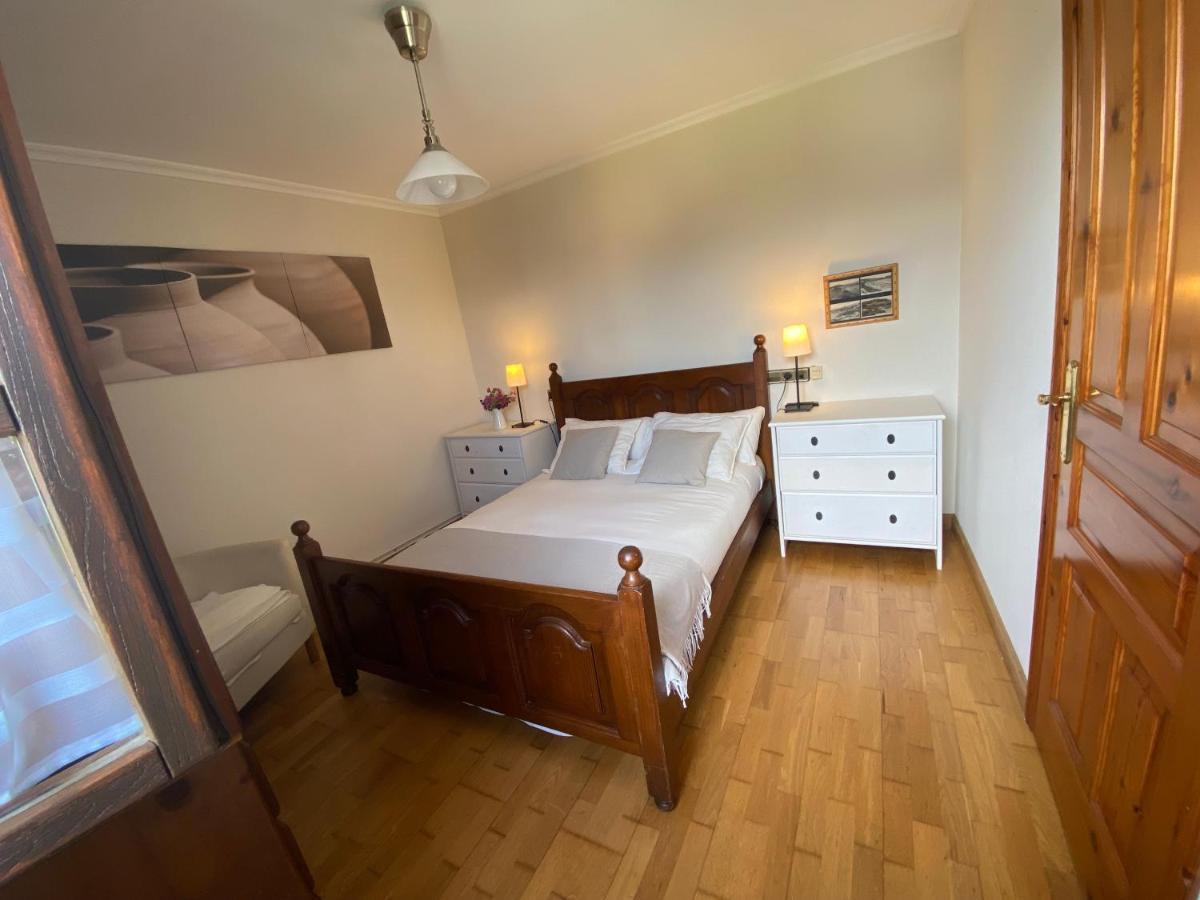 Villa Paraes Nava Exteriér fotografie