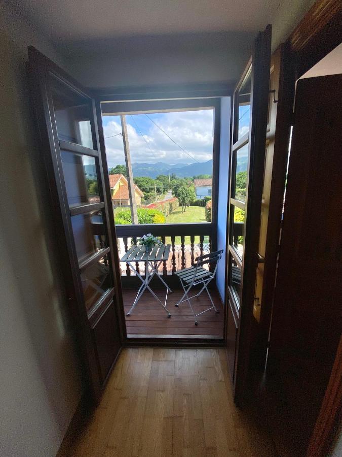 Villa Paraes Nava Exteriér fotografie