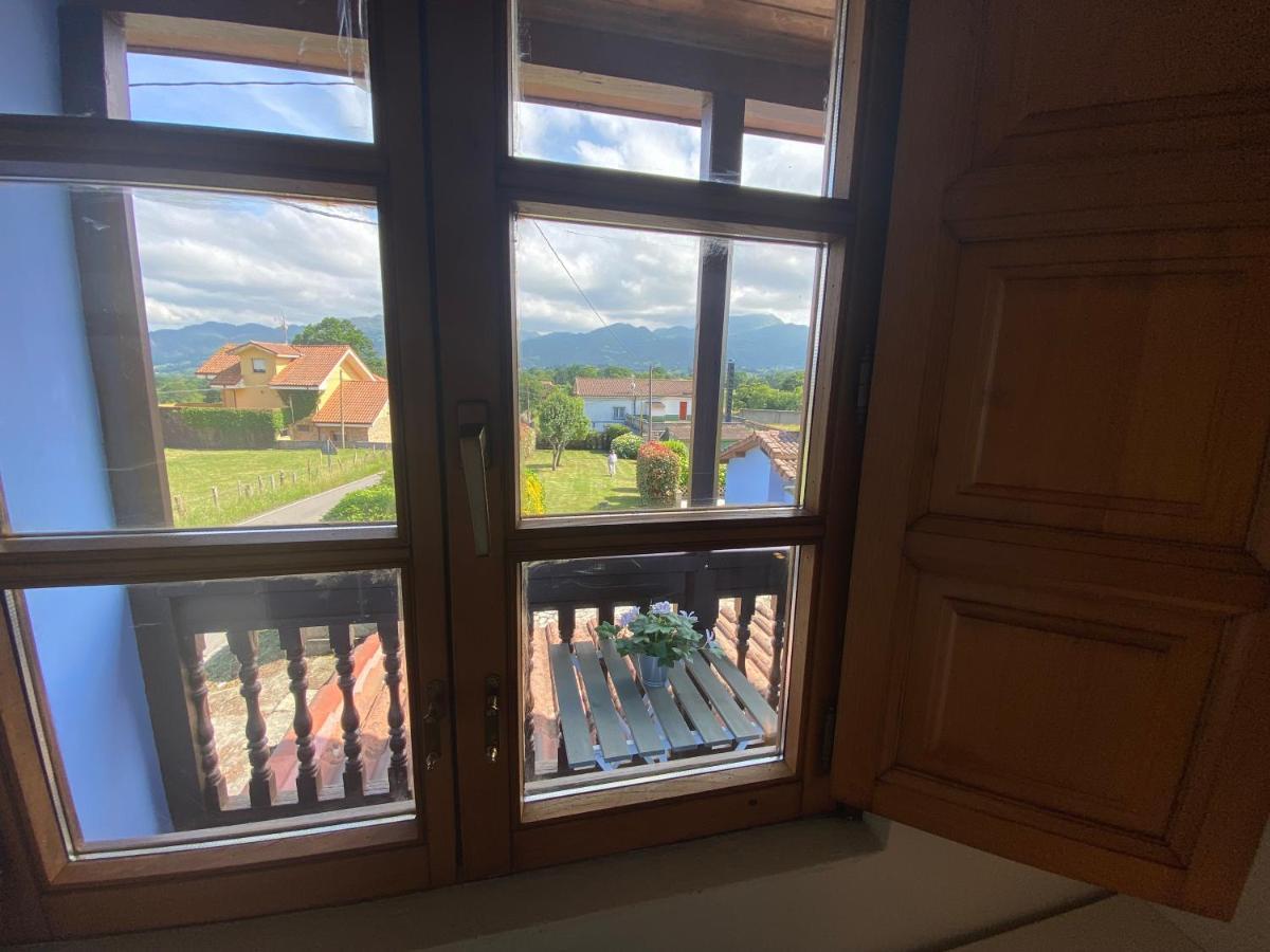 Villa Paraes Nava Exteriér fotografie